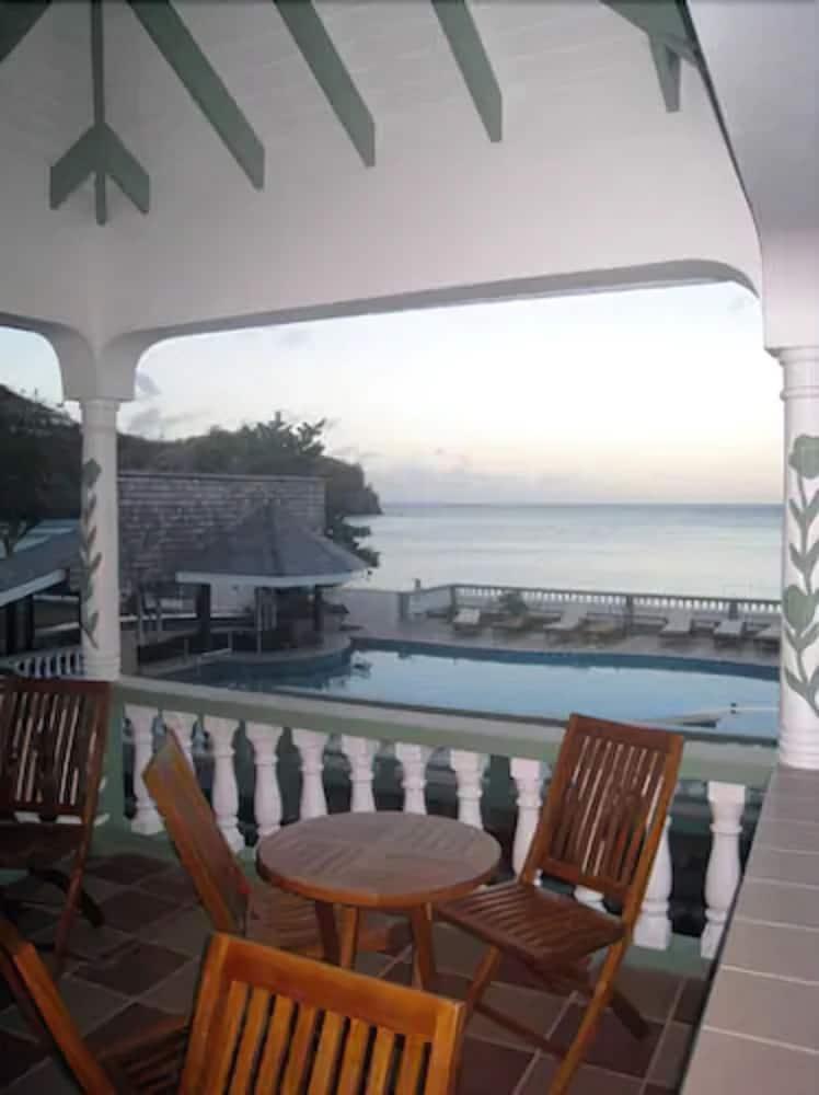 Kalinago Beach Resort St. George's Exterior photo