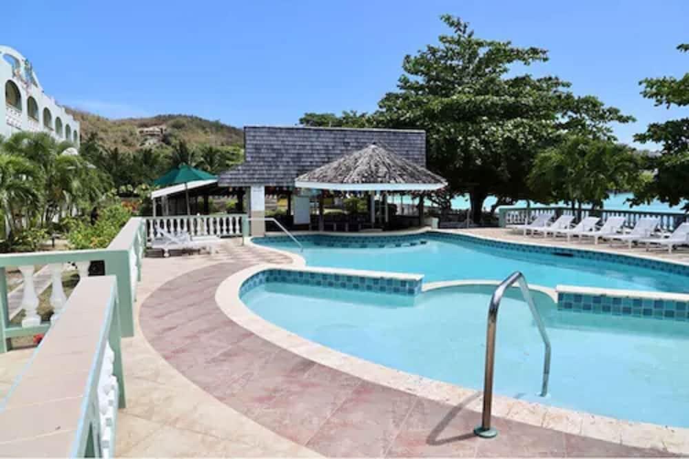 Kalinago Beach Resort St. George's Exterior photo