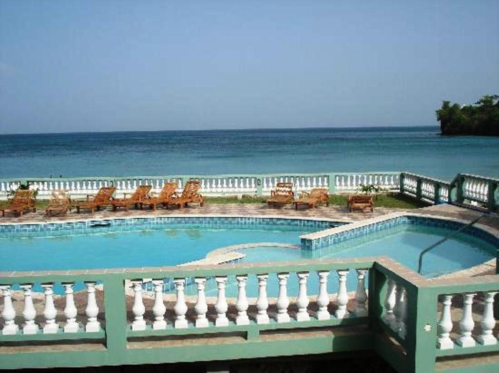 Kalinago Beach Resort St. George's Exterior photo